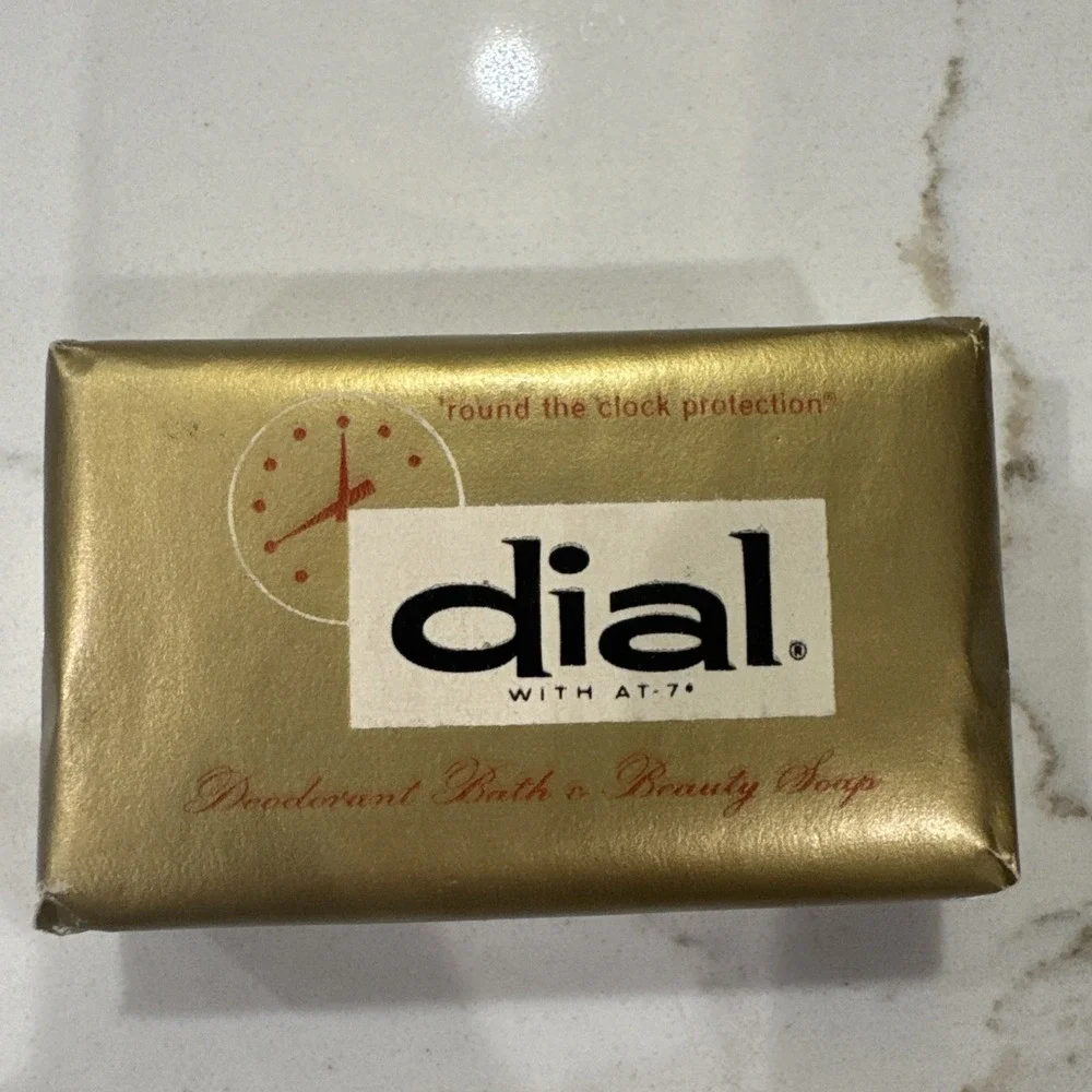 1 VINTAGE WAR TIME BAR OF DIAL SOAP 2 1/2 OZ  DEODORANT AND BEAUTY SOAP